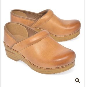 Dansko Professional Honey Shoes Sz 38 US Sz 8-9